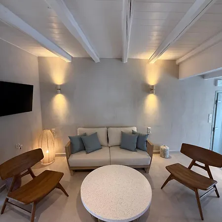 Aside Lefkes Apart-hotel 3*