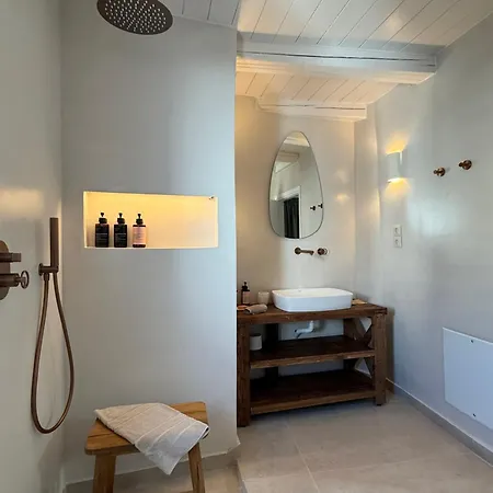 Aside Lefkes Apart-hotel