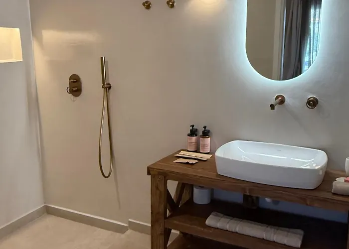 Apartmanhotel Aside Lefkes 3*