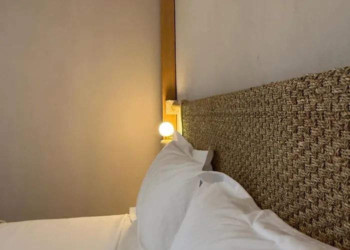 Apartmanhotel Aside Lefkes 3*